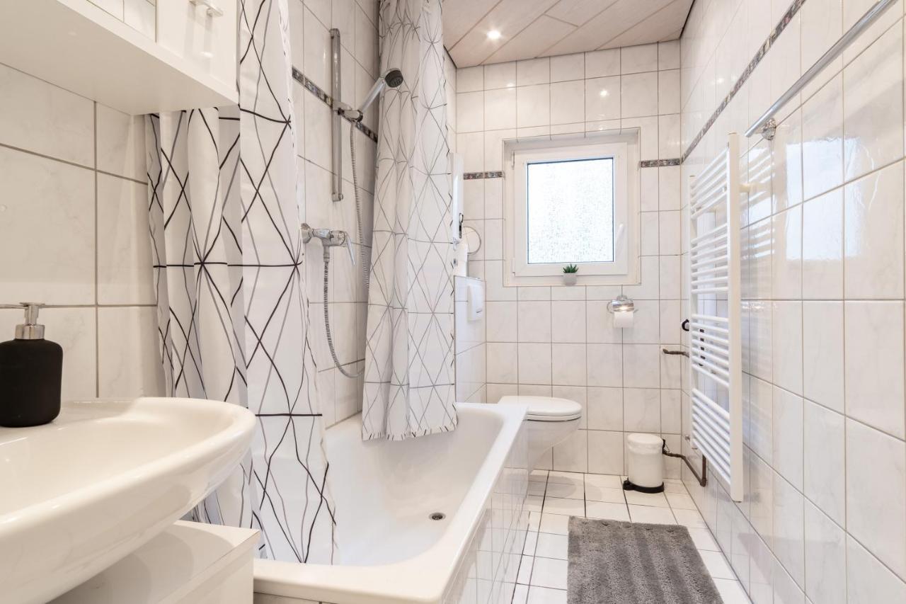 וופרטל E&K City Apartments מראה חיצוני תמונה
